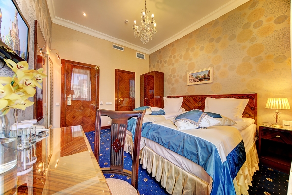 Golden Triangle Boutique-Hotel (Sankt-Peterburg)